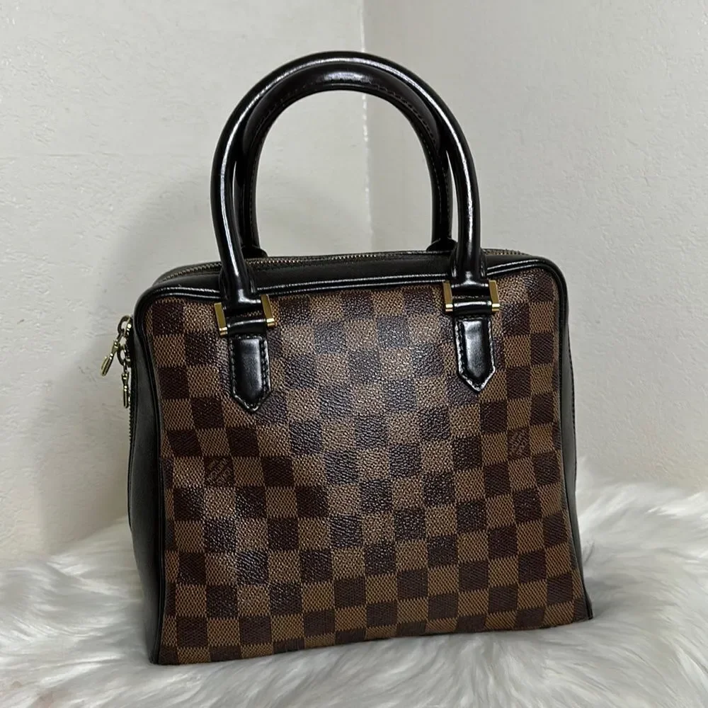 💯 Authentic Damier Louis Vuitton Brera 🍀
